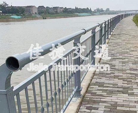 橋梁護(hù)欄